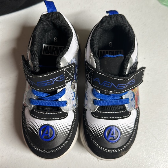 Marvel Avengers running shoes - Picture 3 of 8